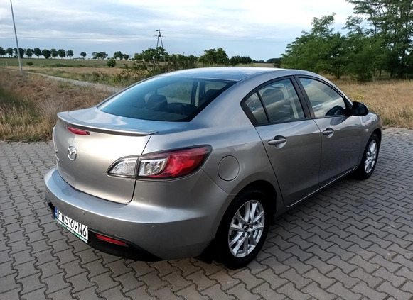 Mazda 3 cena 21500 przebieg: 173000, rok produkcji 2009 z Wschowa małe 379